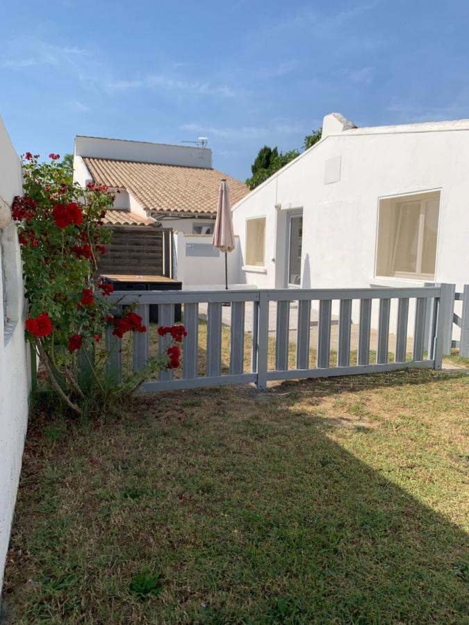 Hotel Mas Des Lys Saintes-Maries-de-la-Mer Luaran gambar